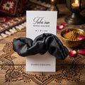 Gastgeschenk Henna / Satin Scrunchie Schwarz