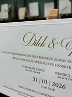 Hochzeitseinladung "Golden Line" mit Blind- und Goldprägung