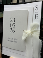 Expresskarte - Elegante Hochzeitseinladung "Gray" – Zeitlose Raffinesse mit drei Karten und Schleife