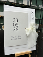 Expresskarte - Elegante Hochzeitseinladung "Gray" – Zeitlose Raffinesse mit drei Karten und Schleife