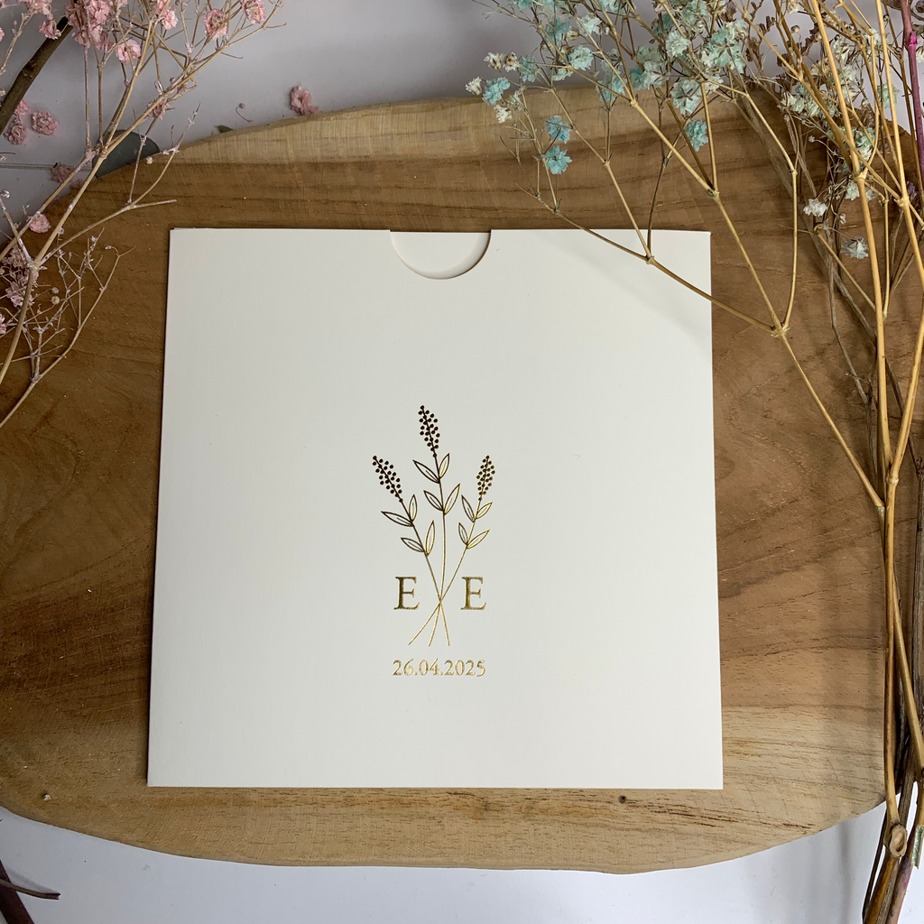 Hochzeitseinladung mit Goldprägung „Flower“