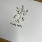 Hochzeitseinladung mit Goldprägung „Flower“